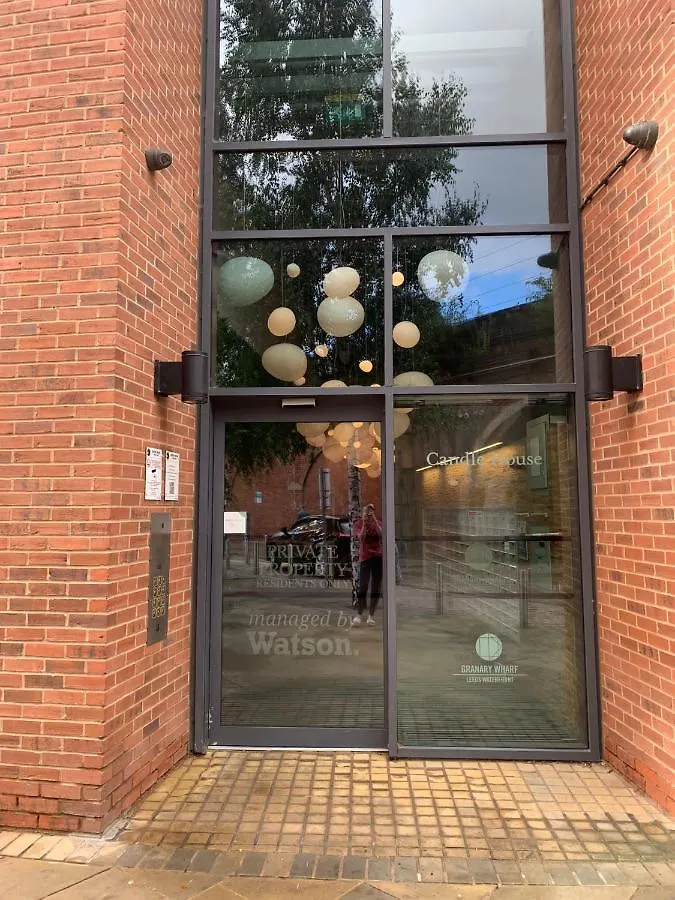 2 Bed Apartment In Granary Wharf Leeds Leeds  0*, Leeds (West Yorkshire)